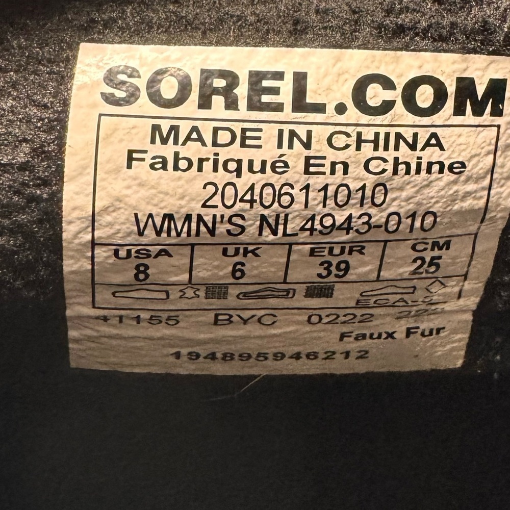 Sorel Out N About™ III Puffy Zip Black/White Winter Boots Women’s size 8 - Picture 15 of 15